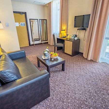 Hotel Lomsia Ахалціхе Екстер'єр фото