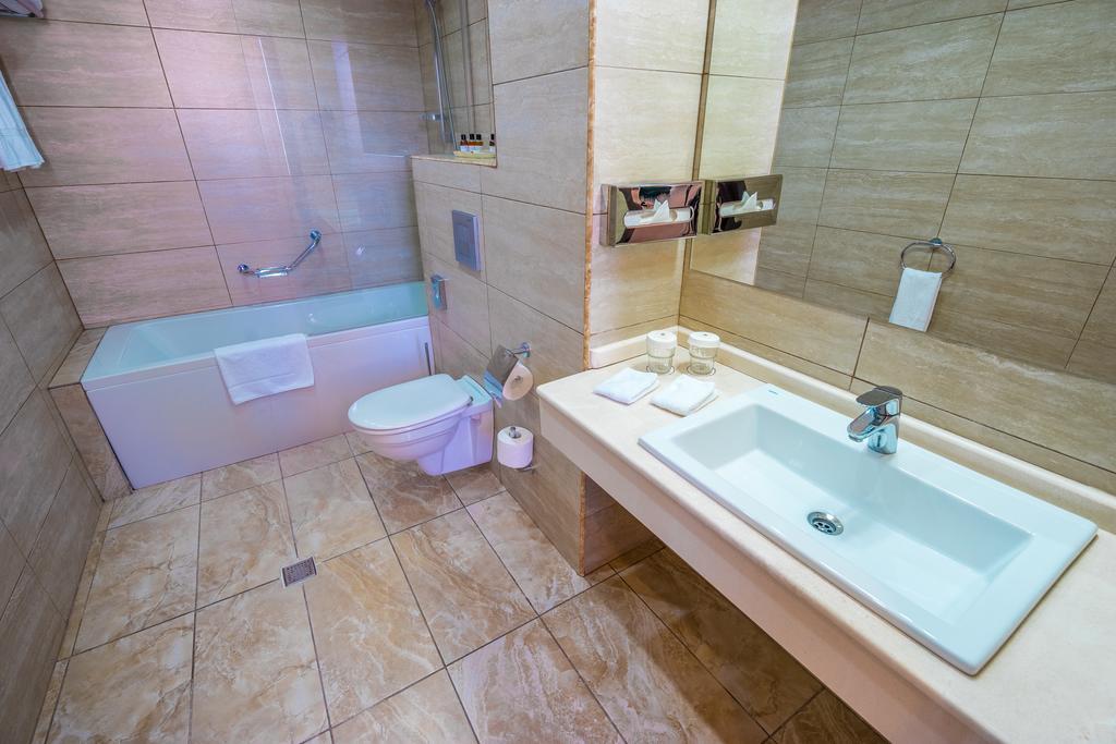 Hotel Lomsia Ахалціхе Екстер'єр фото